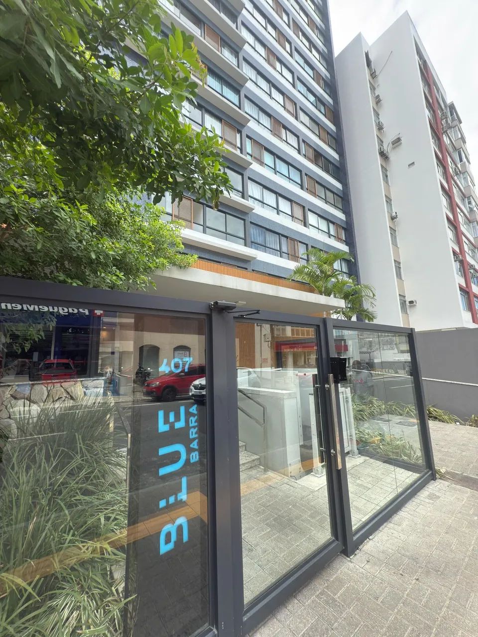 Quarto e Sala com Varanda no Edifício Blue Barra, 36m², nascente - Foto 2
