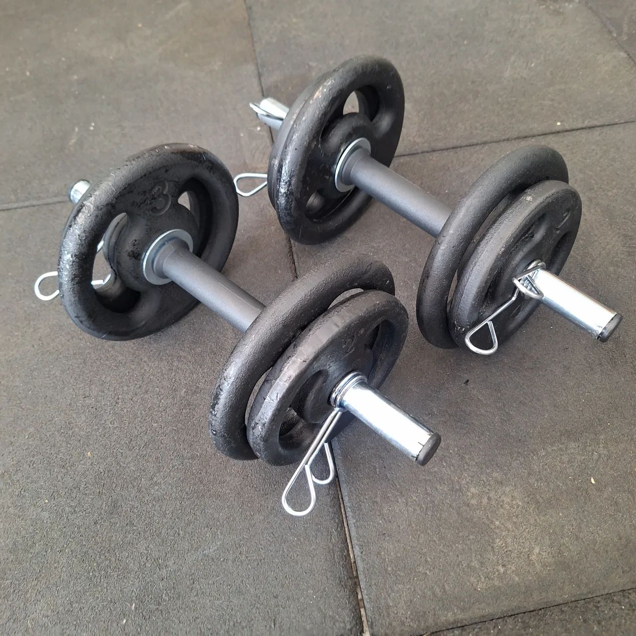 Kit Treino #1 - 20KG Anilhas Pintadas + Barras Musculação Ocas por R$ 299,90 - Foto 5