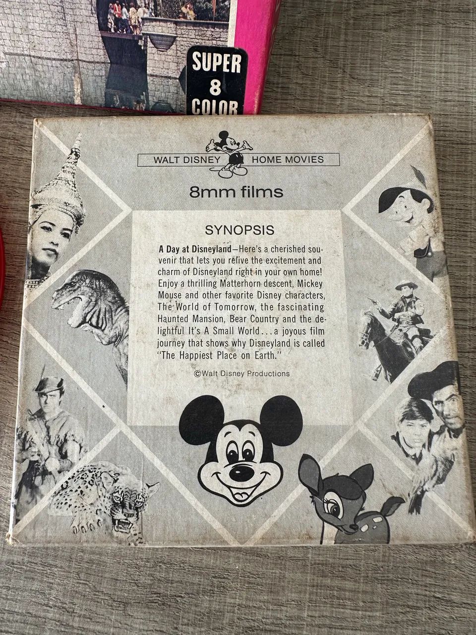 Walt Disney’s Disneyland Raridade Vintage Filme A Day at Disneyland Super 8 Color Walt