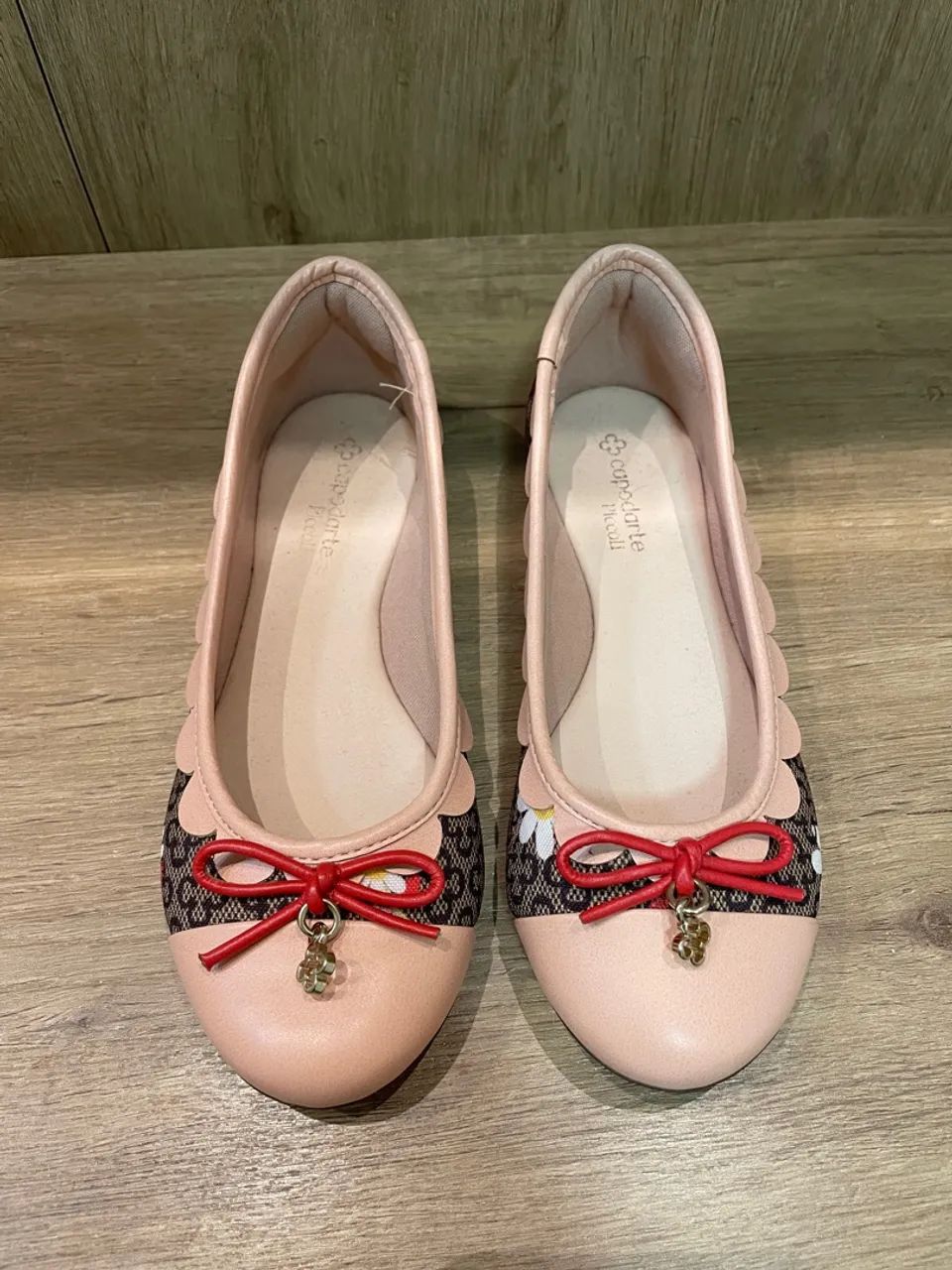 Sapatilha Capodarte, em ótimo estado! 