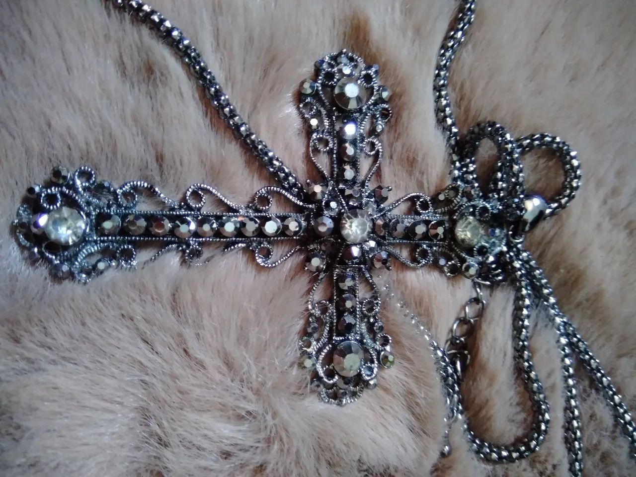Colar Crucifixo Strass Cativa Acessórios - Foto 5