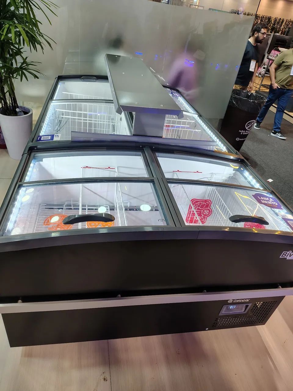 Gelopar Expositores Refrigerados - Para Comércio - Foto 3