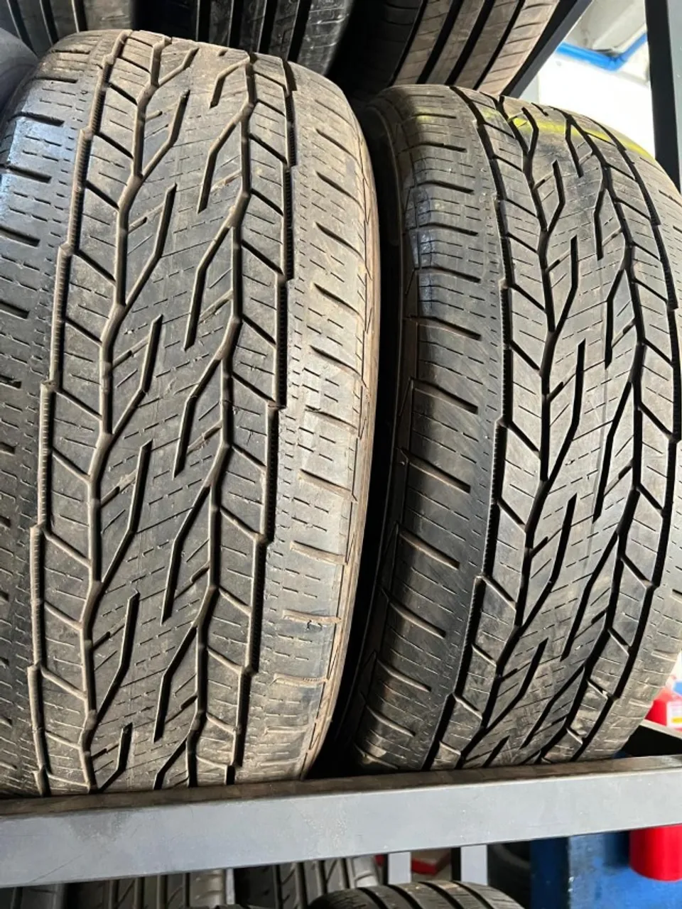 Pneu Continental 225/55/18 70 % vida útil