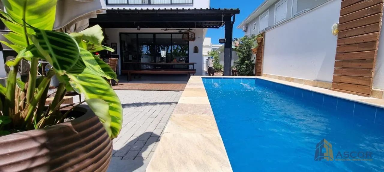 Casa Geminada com 3 Suítes Piscina e Espaço Gourmet na Cachoeira do Bom Jesus - Foto 2