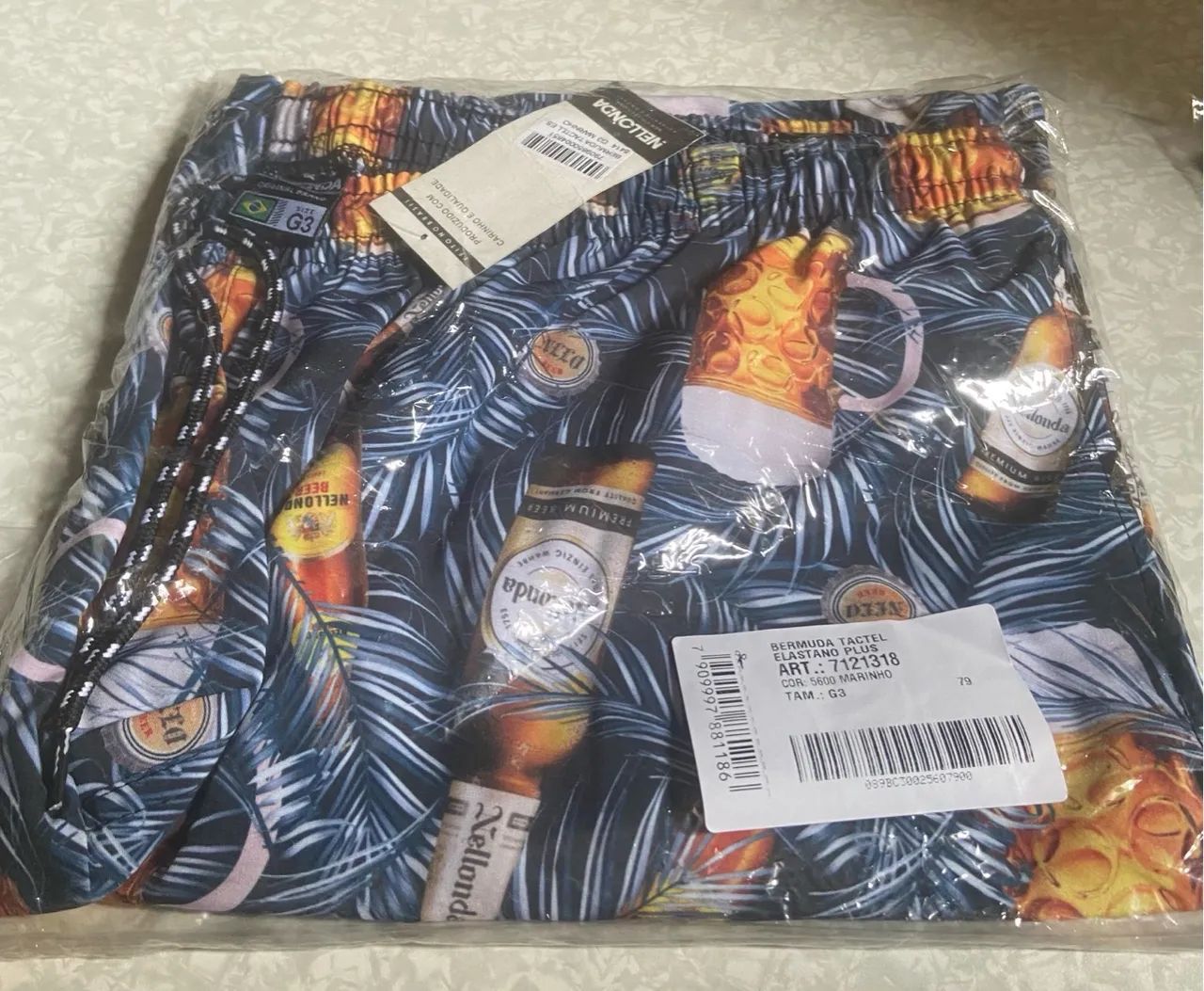 Shorts de Praia Masculino com Estampa de Cerveja Plus Size G3 - Foto 2