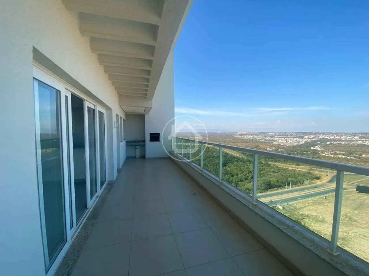 LINDA COBERTURA BRASIL BEACH - A MAIOR/3 GARAGENS
