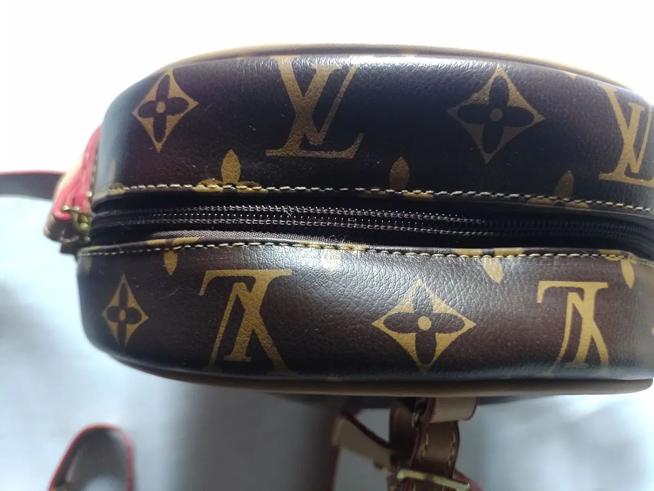 Bolsa redonda verão luizviton  - Foto 3