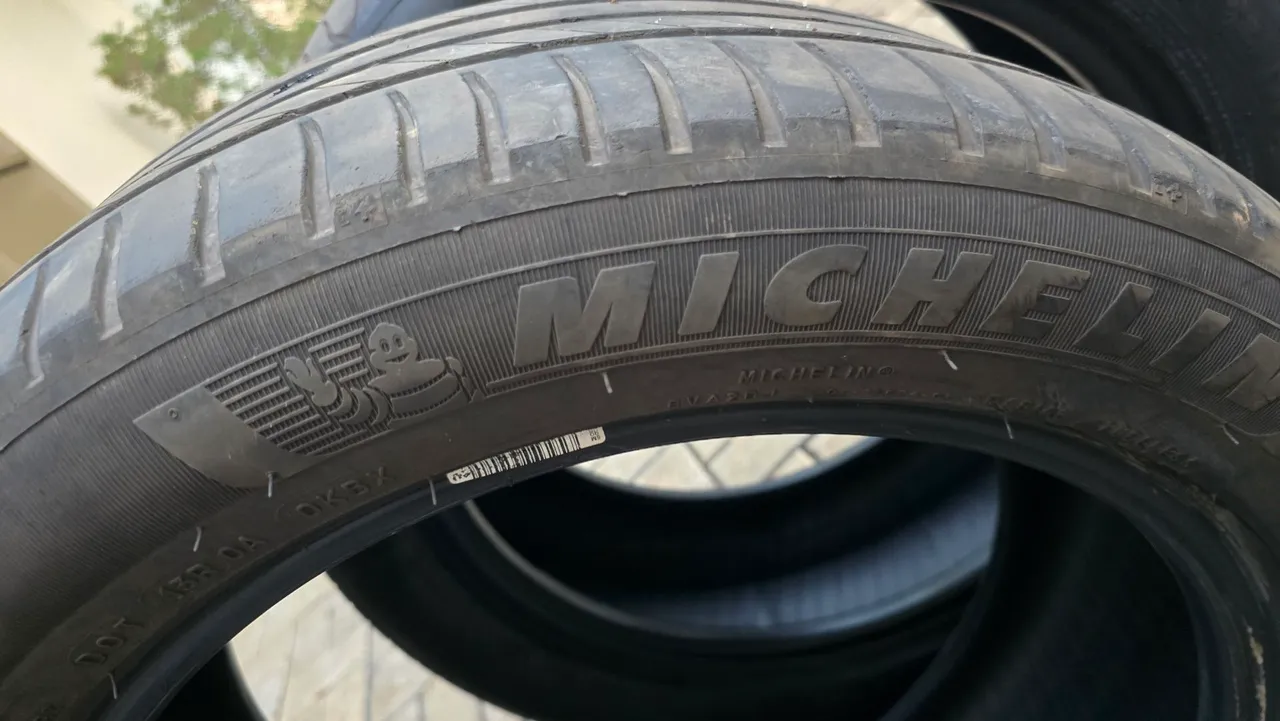 225/50R17 - Par de Pneus Michelin