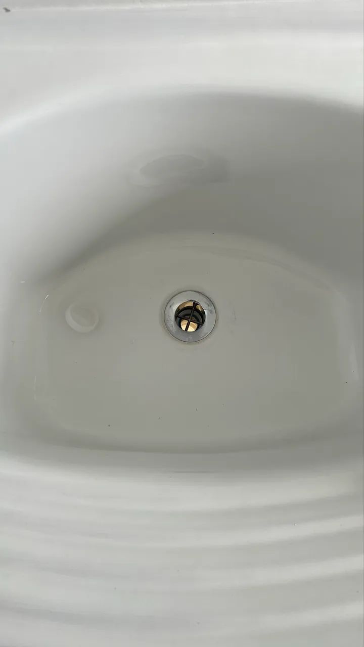 Pia de Granito escuro 1,80x60 com cuba de inox - Foto 5