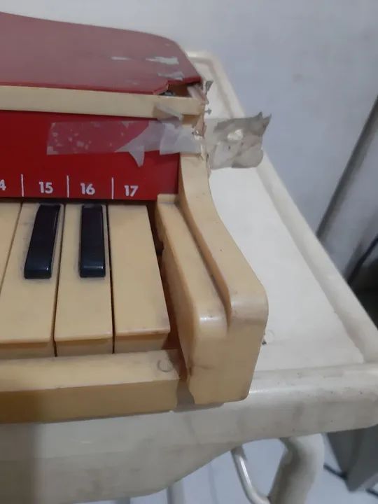 PIANO DE BRINQUEDO VINTAGE - Foto 2