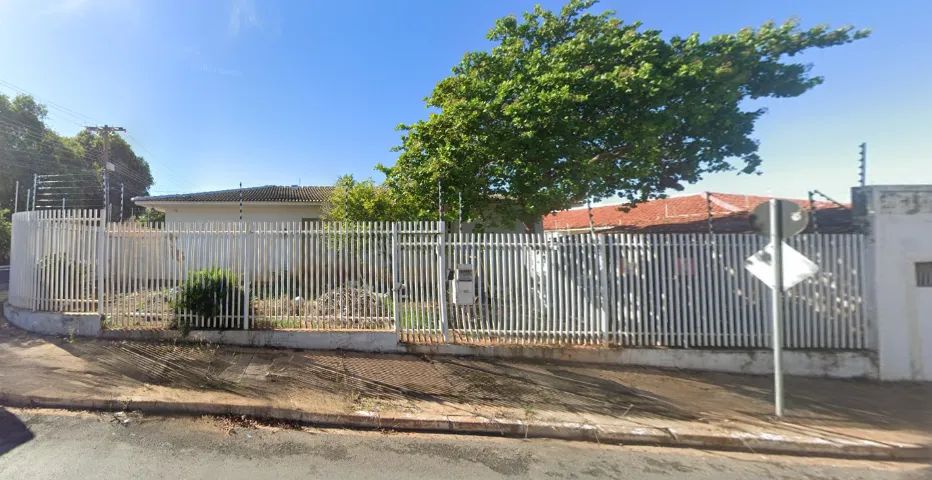 Casa com 5 suites no Boa Esperança