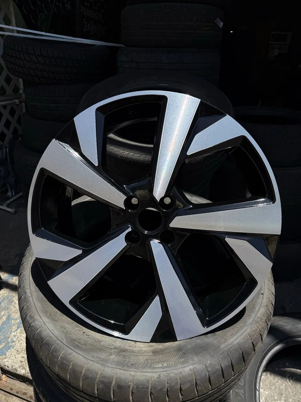 Rodas 18 Modelo VWNIVUS 4x100 - Foto 2