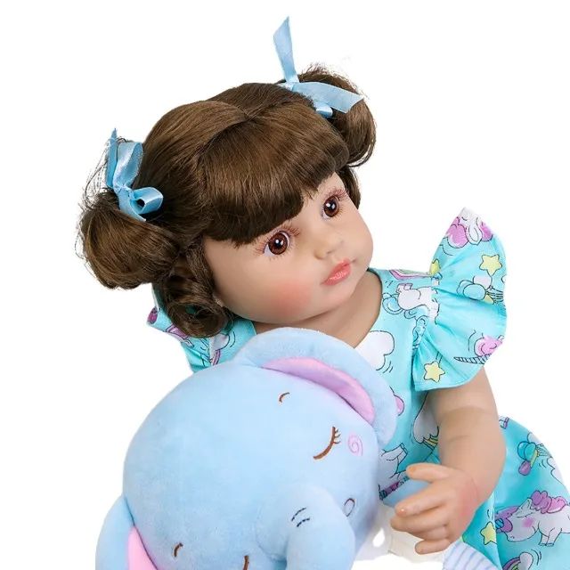 Elefantinho Amigo Baby Reborn Bebê Reborn Corpo Silicone Vestidinho Azul Cabelo Castanho - Foto 5