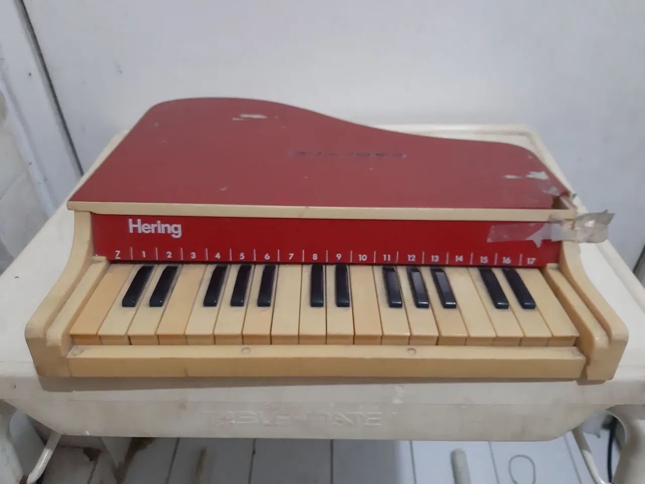 PIANO DE BRINQUEDO VINTAGE