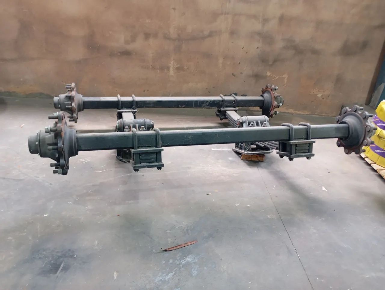 EIXO DUPLO P TRATOR OU VAGÃO DE RACAO - Foto 3