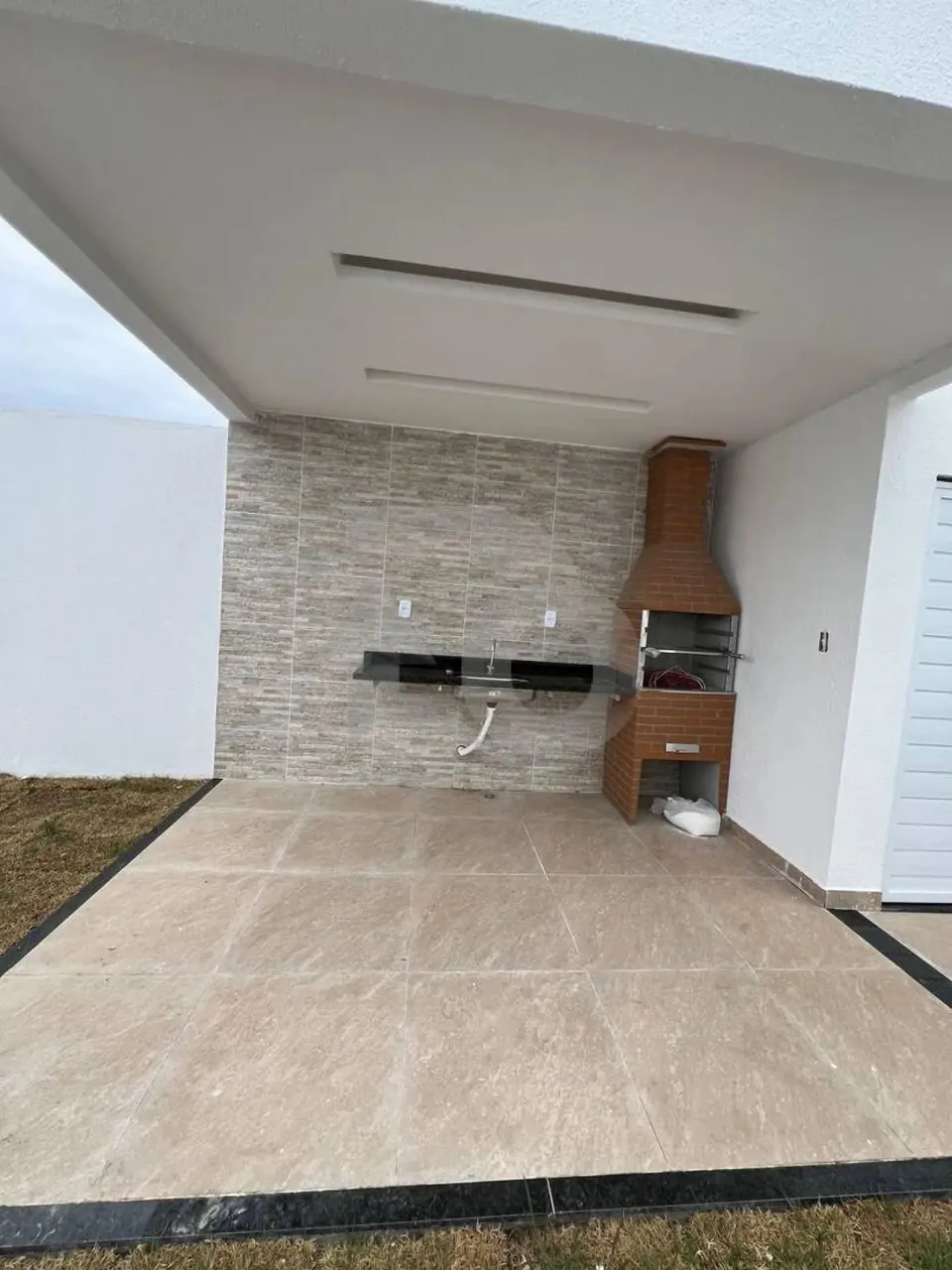Imóvel no Isaac Shuster com 2 Quartos, Lavabo e Detalhes em Gesso