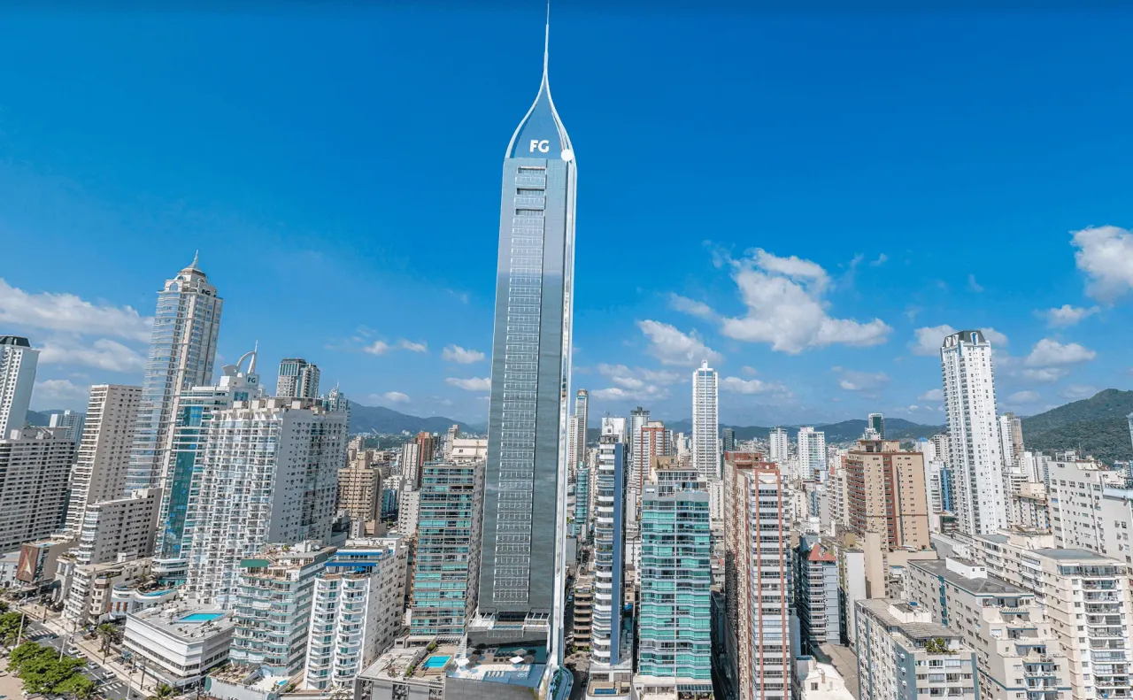 Balneário Camboriú, Ed Titanium Tower 34°andar, 4 suítes, 4 salas, 4 vagas, à venda, Centr
