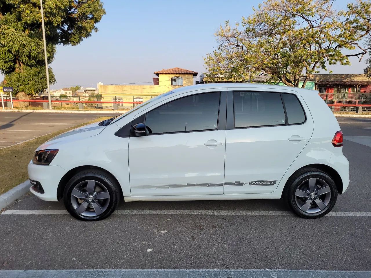 Fox conect carro fino 2° dono - Foto 4