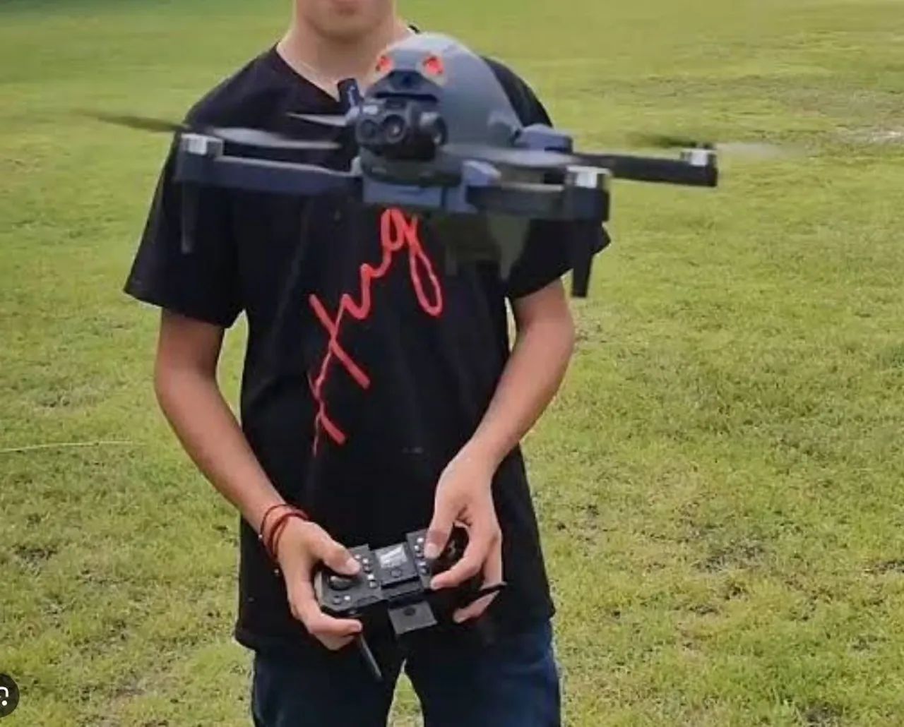 Drone com controle remoto pra iniciantes  - Foto 2