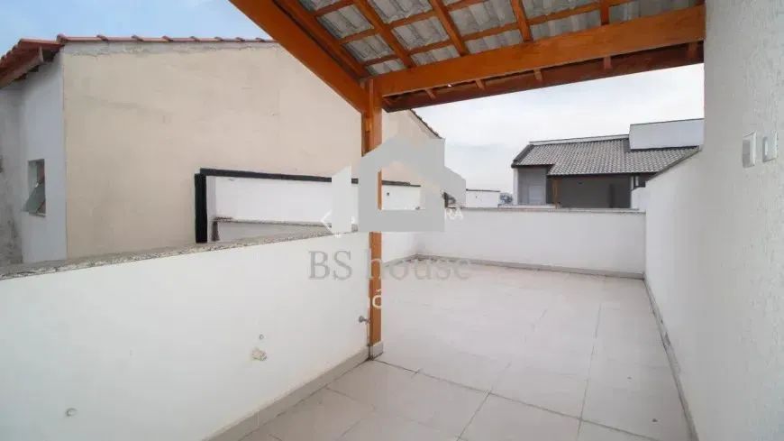Cobertura com 96m², 2 dormitórios, 1 suíte e quintal - Vila Humaitá - Foto 2