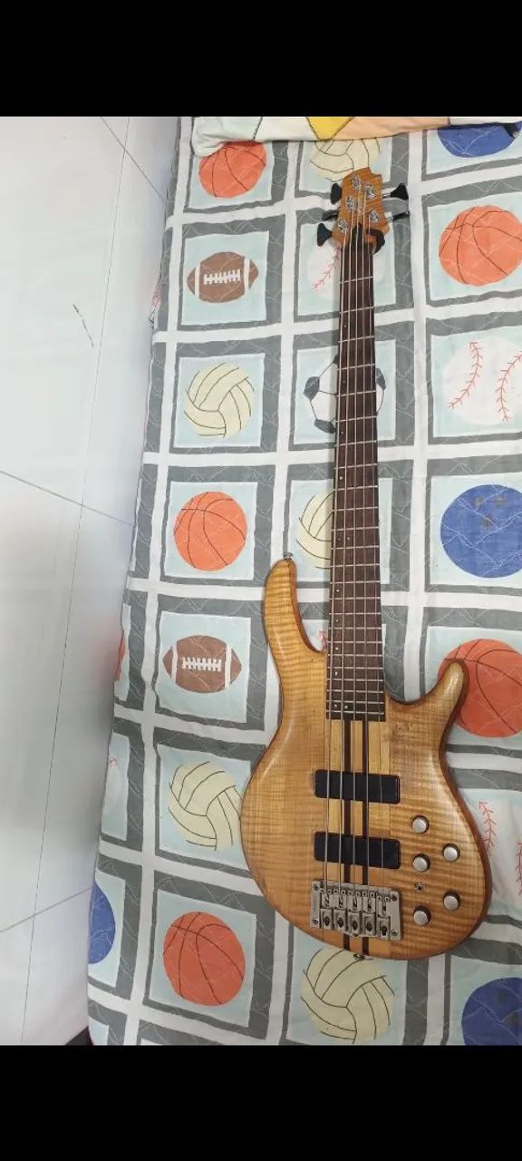 Baixo Cort A5 
