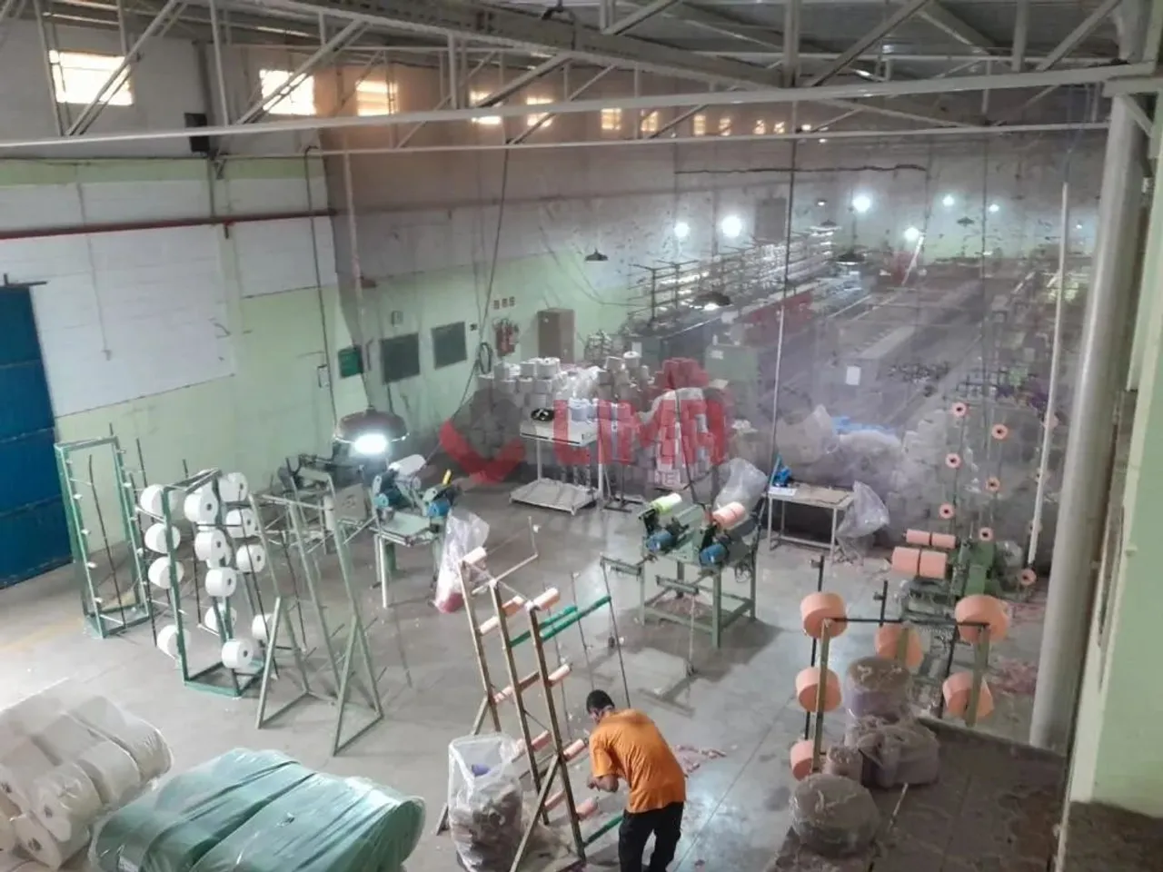 EXCELENTE BARRACÃO COM 6.965,24 M² DE TERRENO E 2.150,00 M² DE CONSTRUÇÃO NO DISTRITO DE P