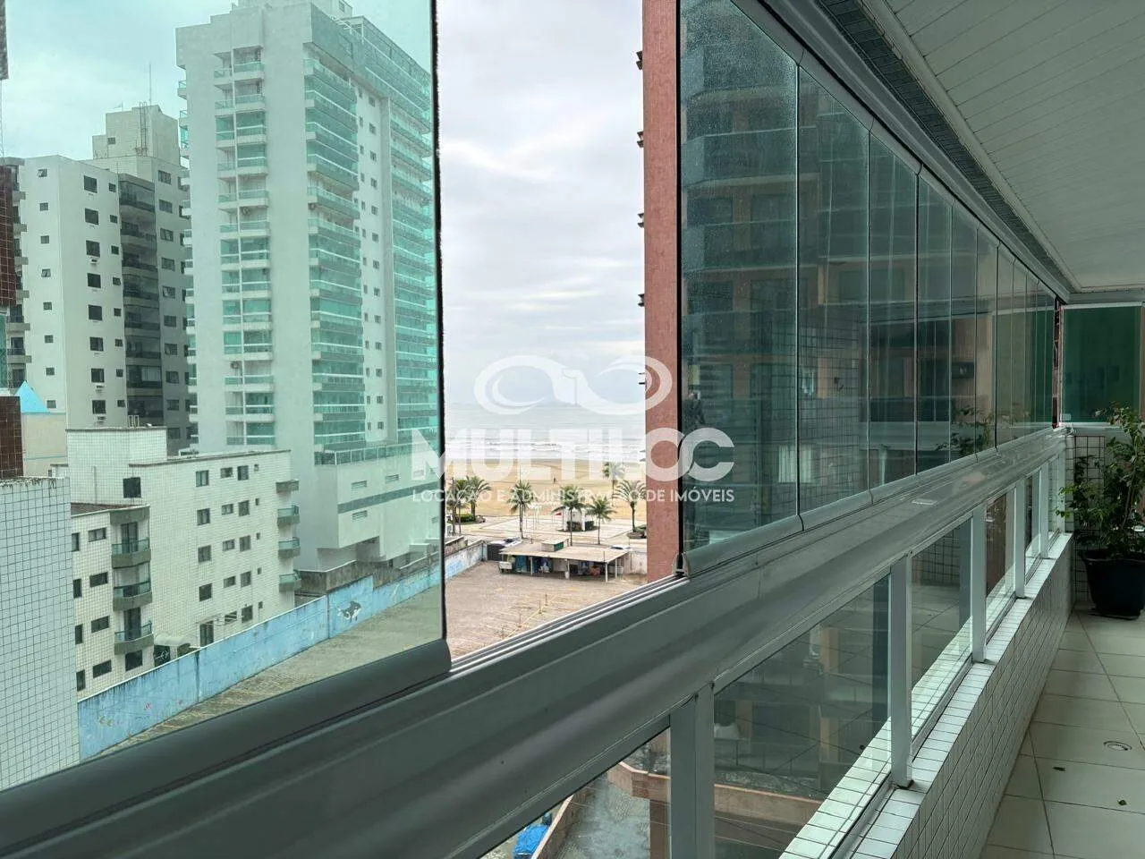 Apartamento para aluguel, 2 quartos no bairro Guilhermina em Praia Grande