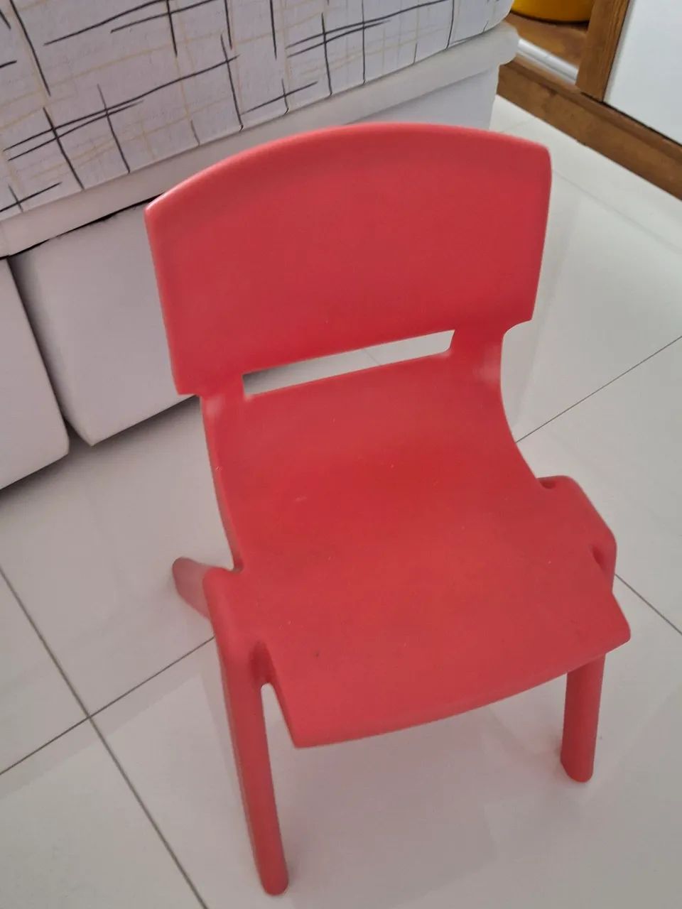 Cadeira Infantil Vermelha