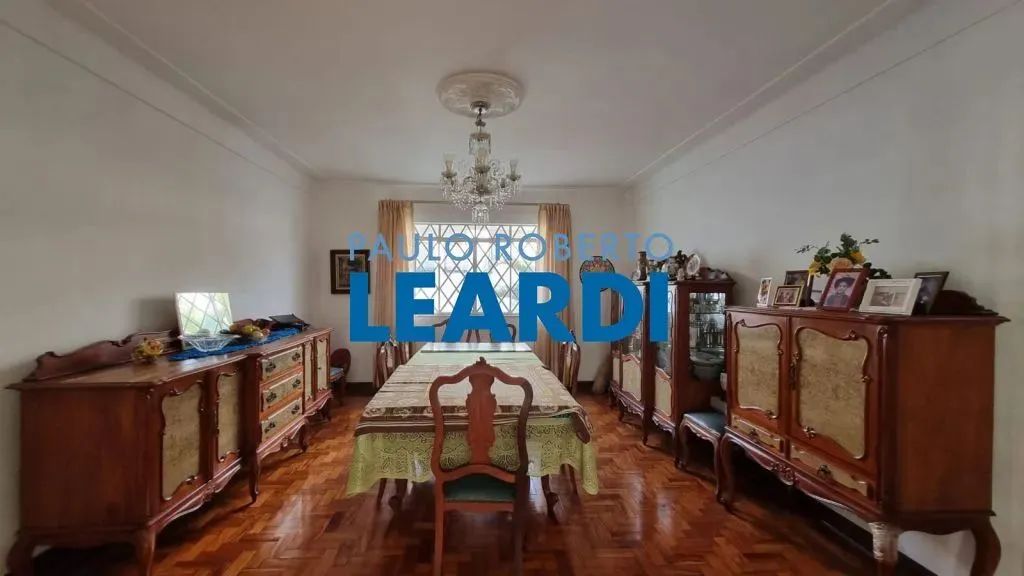 CASA ASSOBRADADA - ACLIMAÇÃO - SP