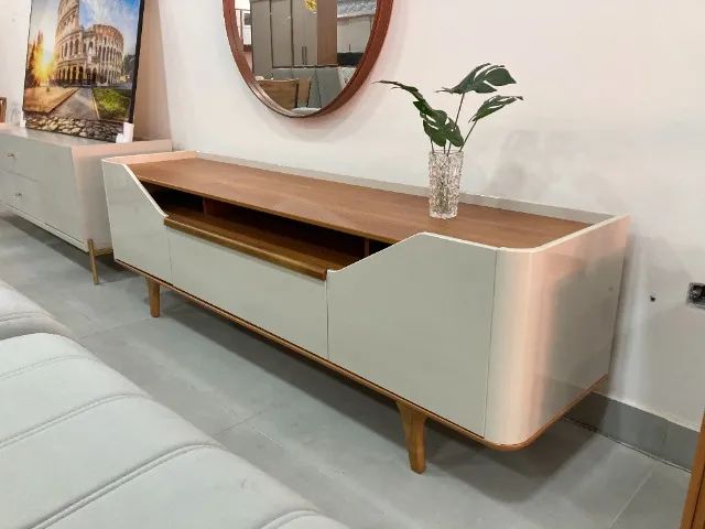 Rack com 2 Portas e 1 Gaveta | Design Funcional e Moderno