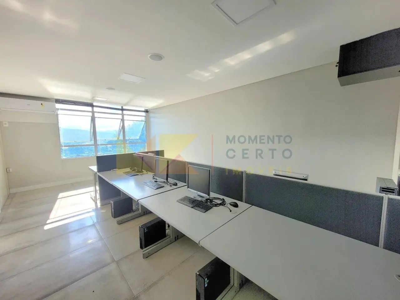 Excelente sala comercial na rua XV de Novembro no Edifício Catarinense - Foto 2
