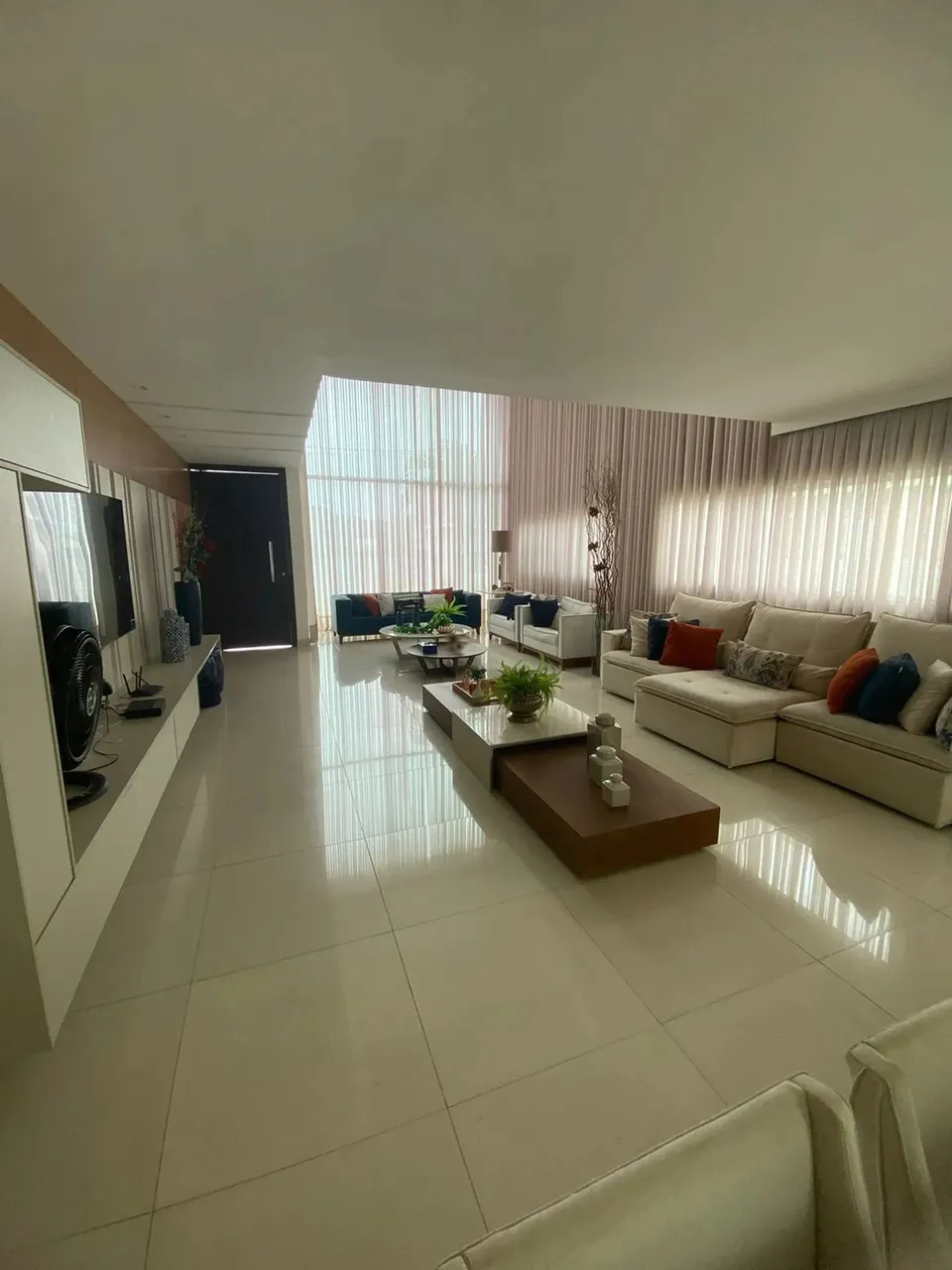 CASA NA VILA DOS LAGOS EM PONTA NEGRA.