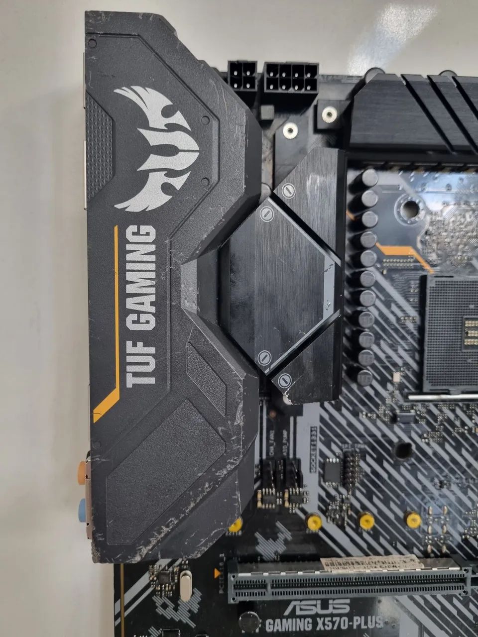 Placa-Mãe AM4 ASUS TUF GAMING X570-PLUS *LED DRAM* - Foto 2