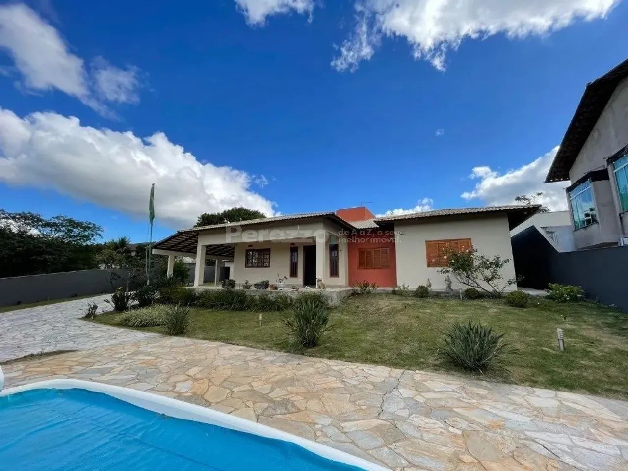 Excelente Casa no Residencial Mônaco por R$7.500,00. TAXA DE CONDOMÍNIO E IPTU INCLUSA!