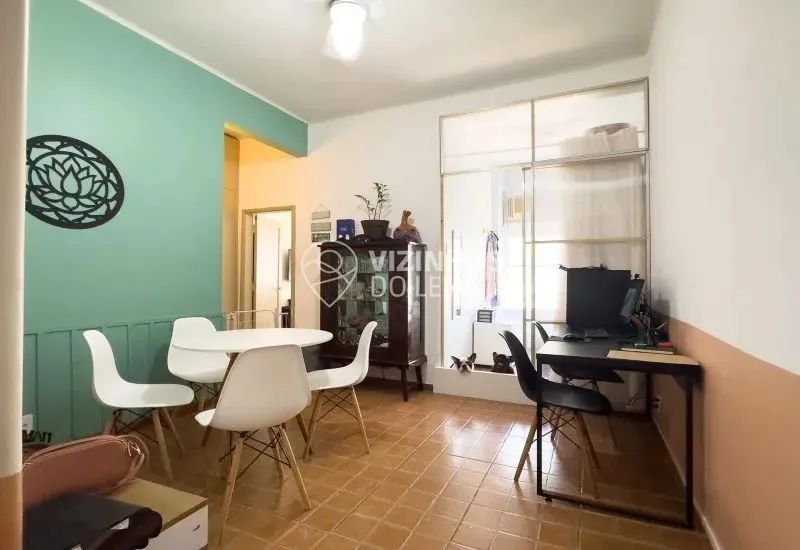 Apartamento Silencioso com Vista para o Morro da Babilônia no Leme