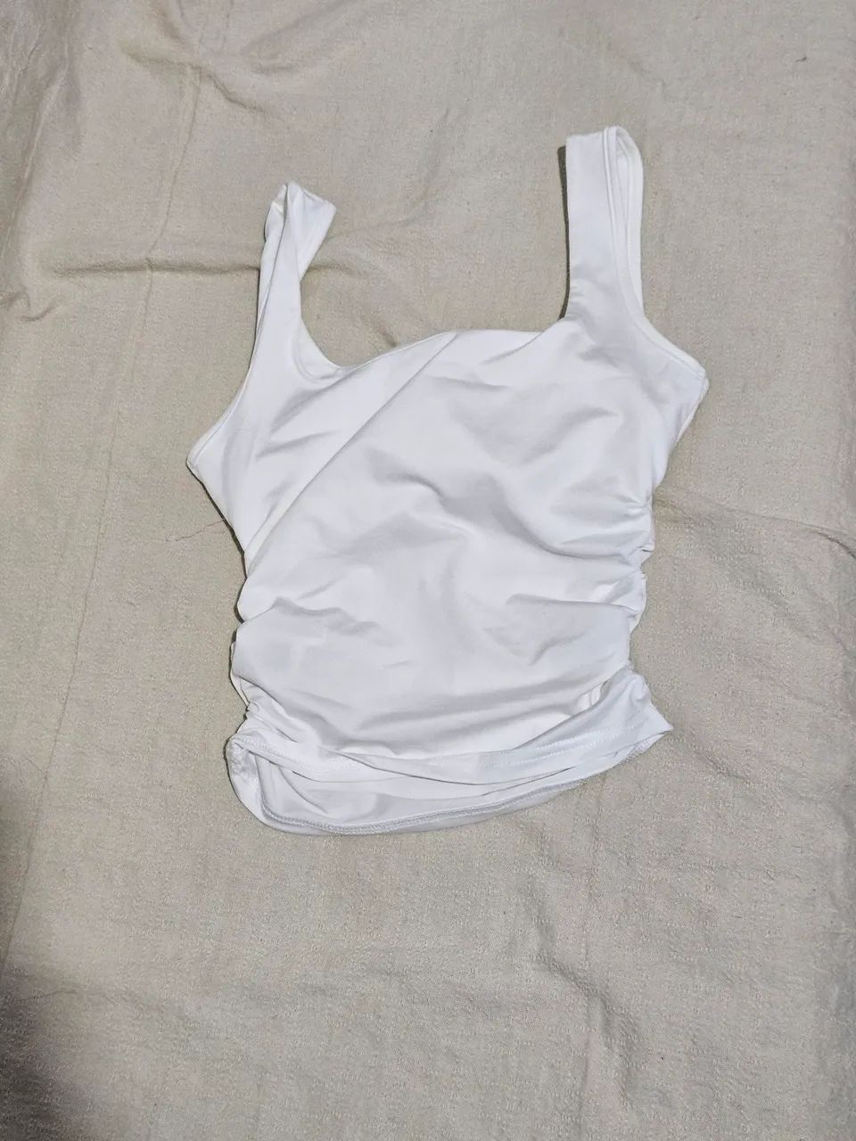 Feminina Slim Fit Básica com Decote Quadrado para o Verão em Cor Solida e Mode|o Cropped - Foto 2