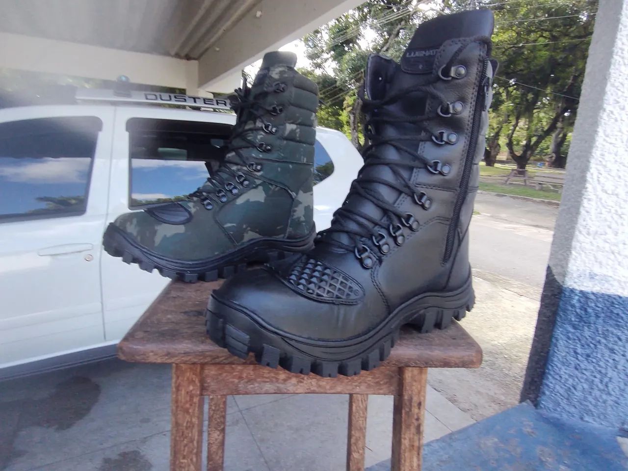 Botas Caterpillar coturno lughato com zip lateral  - Foto 6