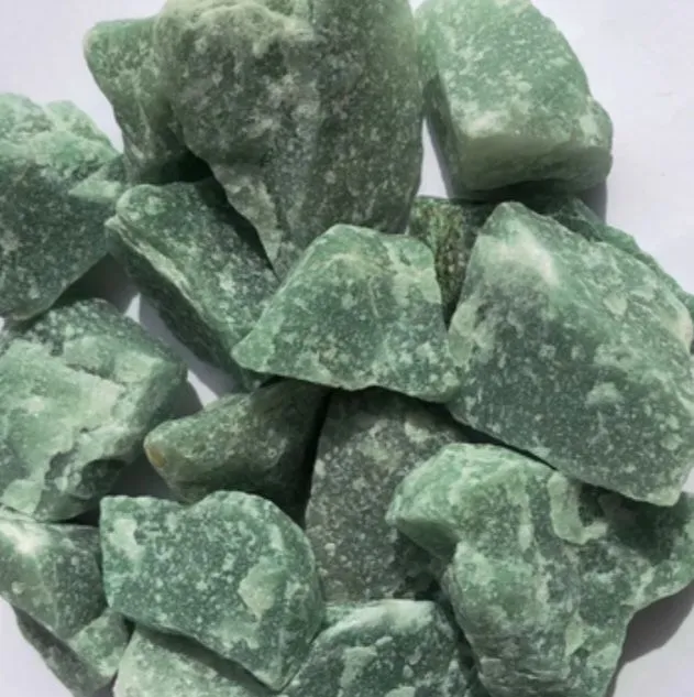 Pedras Naturais de Quartzo Verde para Jardim