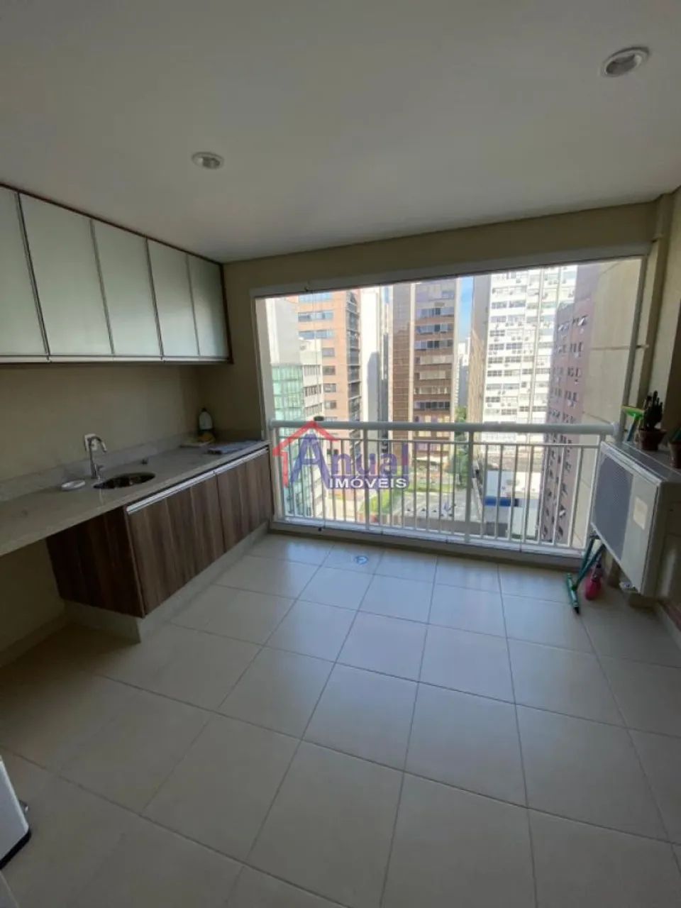 Flat com 2 Dormitórios (1 Suíte), Varanda Ampla e 2 Vagas próximo à Av. Paulista! - Foto 3