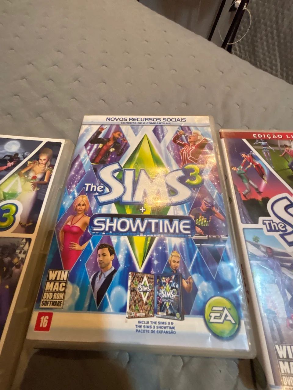 SiM ☆ CD DVD 17点 セット The Sims 3 Original + Showtime + Sobrenatural + No Futuro