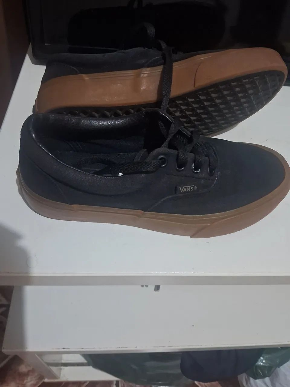 Tenis Vans era Black Classic Gum 35 - Foto 2