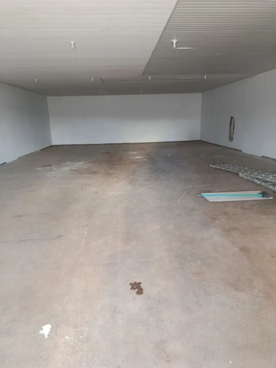 Aluga-se Galpão Comercial 180m2 - Foto 5