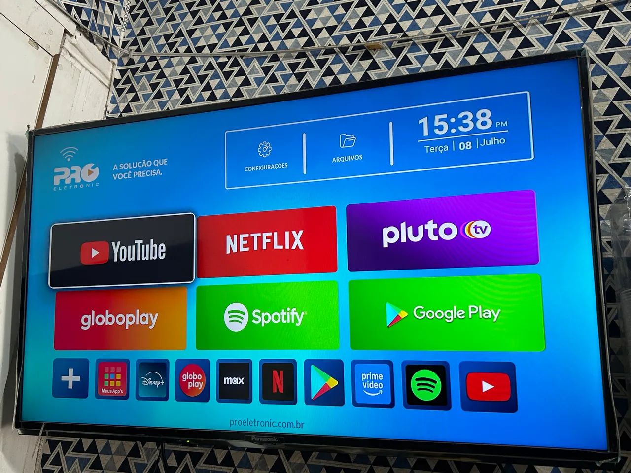 Stick Pró 4K Preto Hdmi Controle comando por Voz 16GB/ 2GB de RAM  - Foto 2