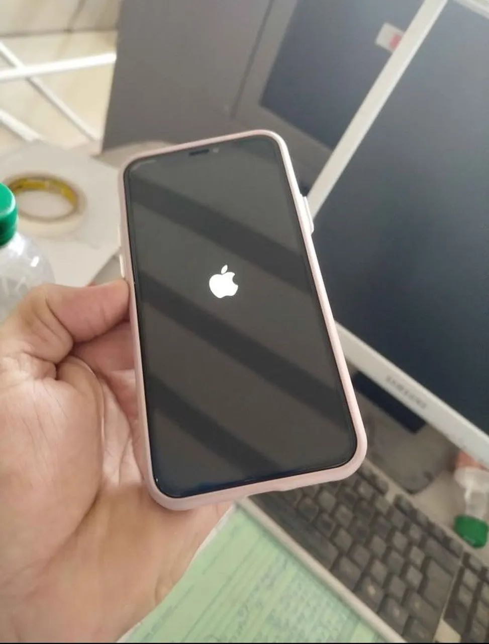 iPhone 11 pro - Celulares e Smartphones - Jardim Teresópolis
