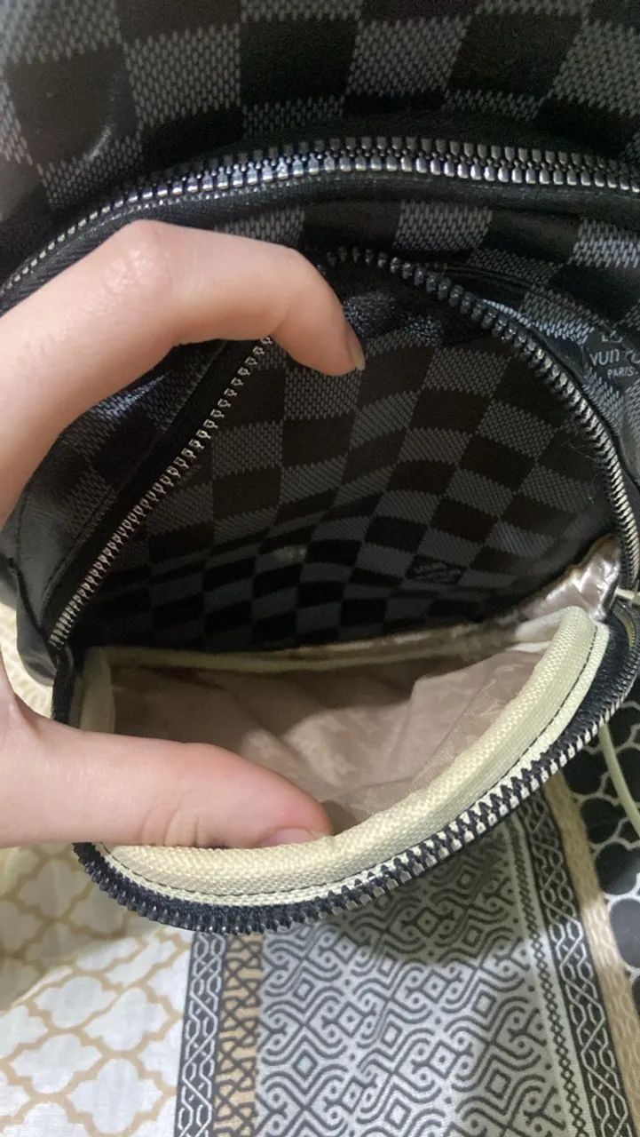 Bolsa Transversal Masculina / Shoulder Bag Preta Quadriculada - Foto 3