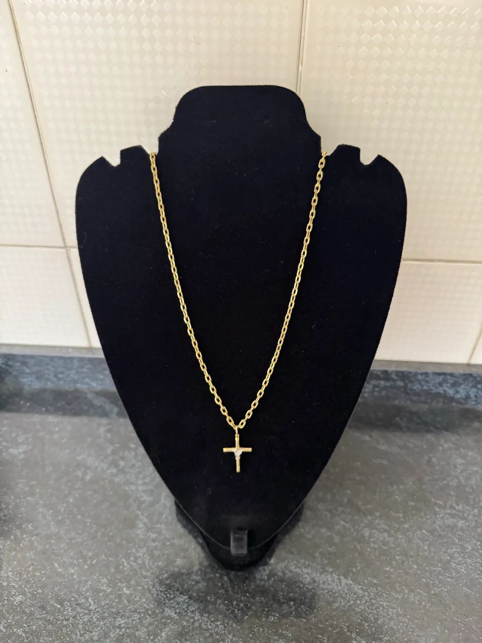 vendo corrente cartier com pingente em ouro 18k - Foto 3