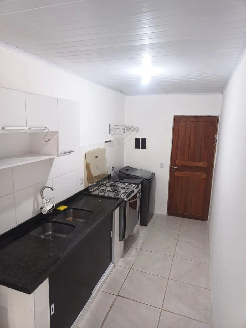 Aluguel casa de 3 quartos Rio Vermelho