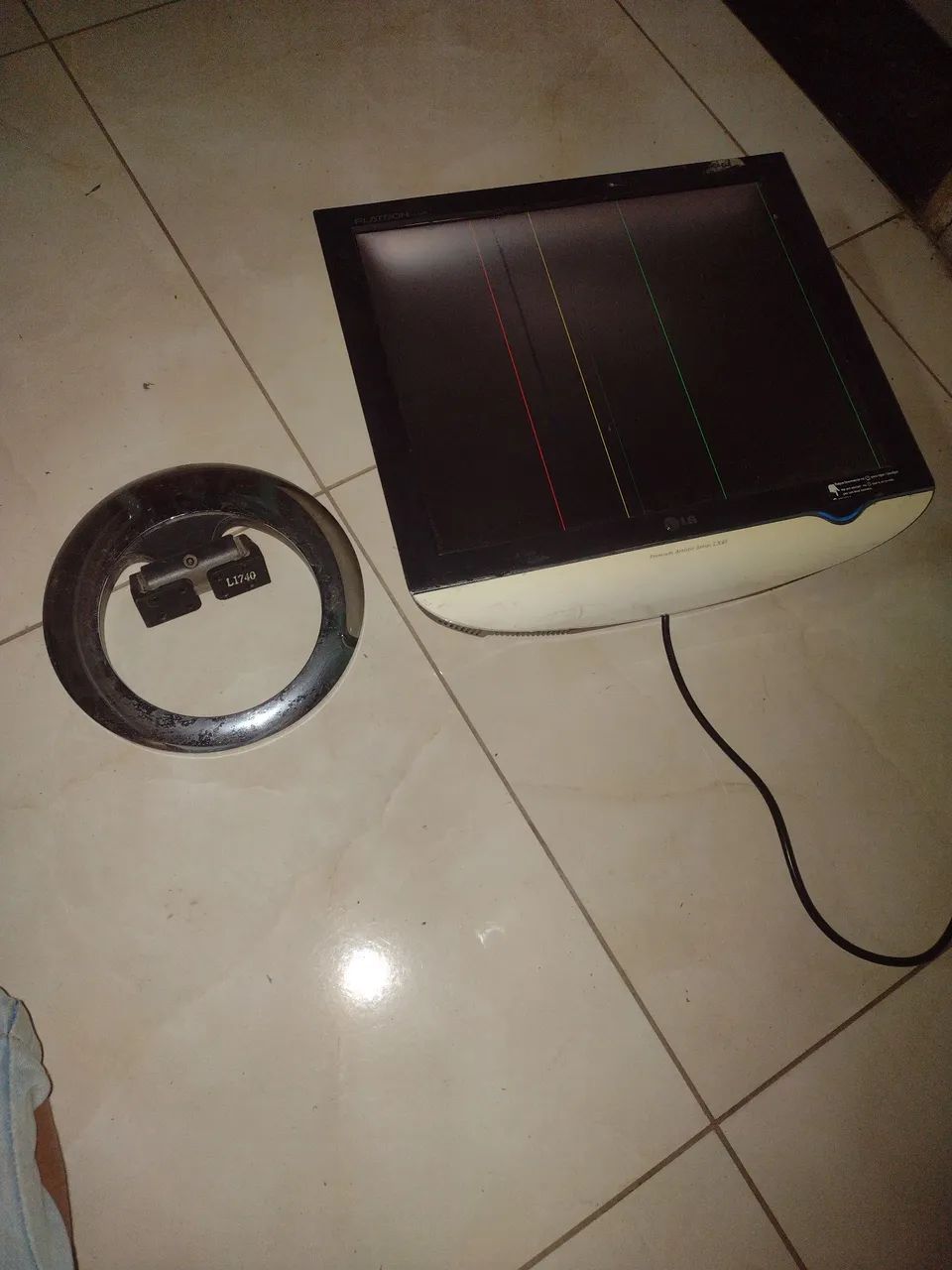 Monitor LG Com Defeito!!!! Tela queimada  - Foto 2