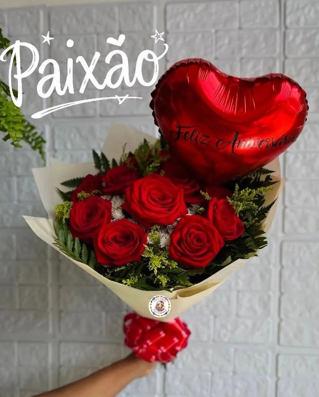 BUQUÊ DE ROSAS NATURAIS 