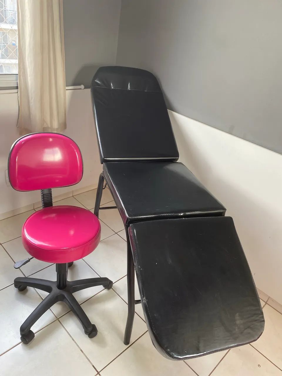 Marca e cadeira rotativa para salão 